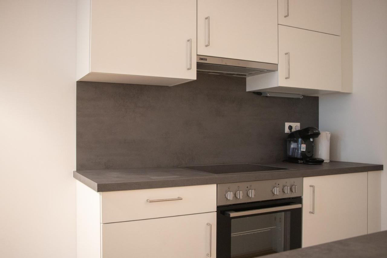 Flat2Go Modern Apartments - Harmony Of City And Nature Wina Bagian luar foto