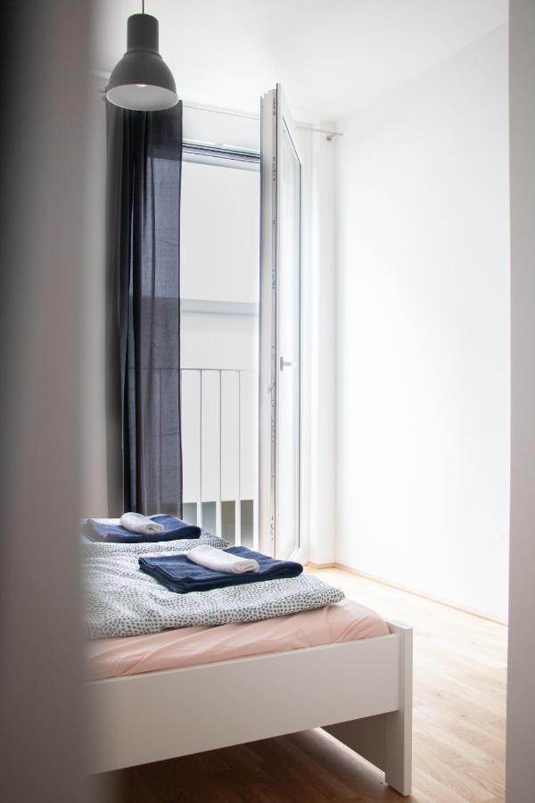 Flat2Go Modern Apartments - Harmony Of City And Nature Wina Bagian luar foto