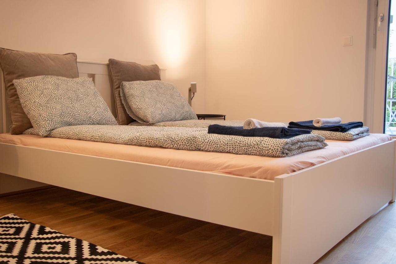 Flat2Go Modern Apartments - Harmony Of City And Nature Wina Bagian luar foto